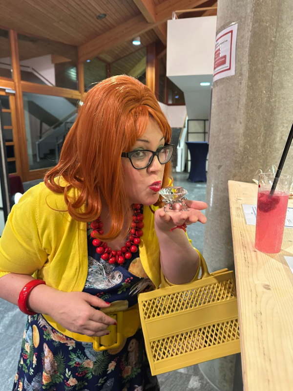 e4875542-3d4c-4b86-8b6e-c2df4056f315